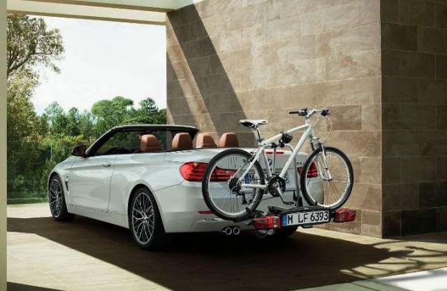 Gyári kiegészítők katalógusával szivárgott ki a BMW 4 Cabrio első fotója