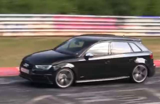 Videón a Nürburgringen köröző Audi RS3, a hangja szerint öthengeres