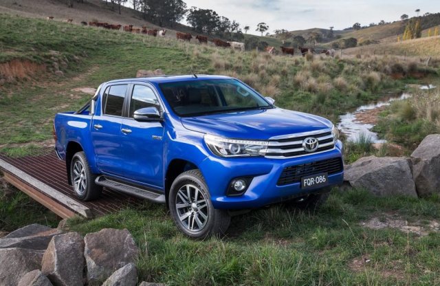 Hivatalos képek és információk az új Toyota Hiluxról