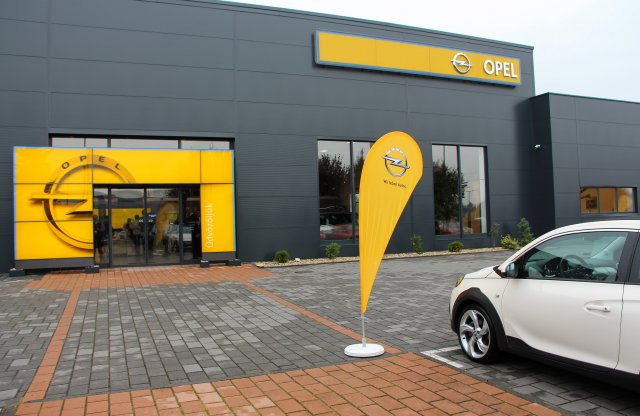 Kisebb márkák számára is irigyelhető eladással számol a Budaörsön nyitott  Opel mamutkereskedés