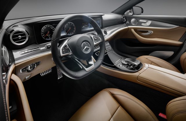 A Mercedes megmutatta a 2016-os E-osztály belsejét