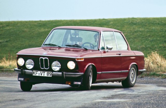 50 éves az Alpina, ami 1965 óta változatlan stílusban építi BMW alapú sportmodelljeit