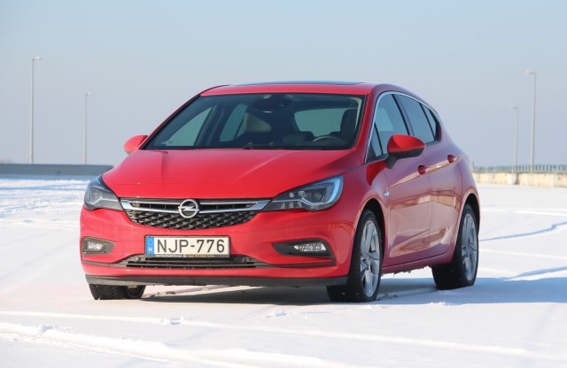 Opel Astra 1.4 Turbo Ecotec Start/Stop (150 LE) Dynamic teszt