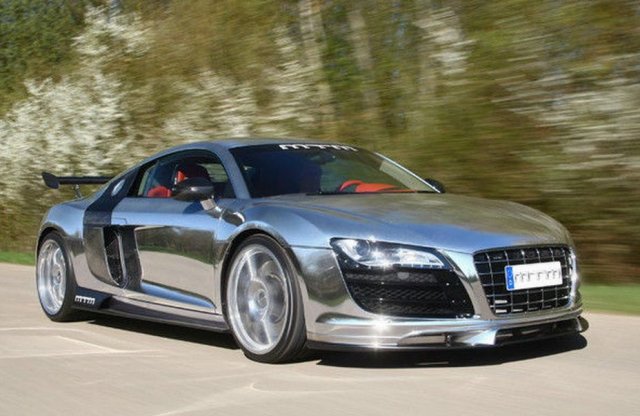 Félmillió euróért kínálják az Audi krómszínű R8-asát