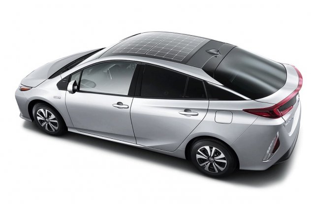 Japánban már bemutatták, 10 százalékkal csökkenti a fogyasztást a  Prius   szolárteteje