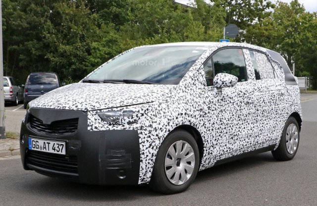 Idén, Párizsban debütálhat a következő Opel Meriva
