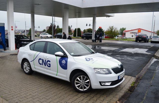Rákaptak a magyarok a használt CNG-autókra