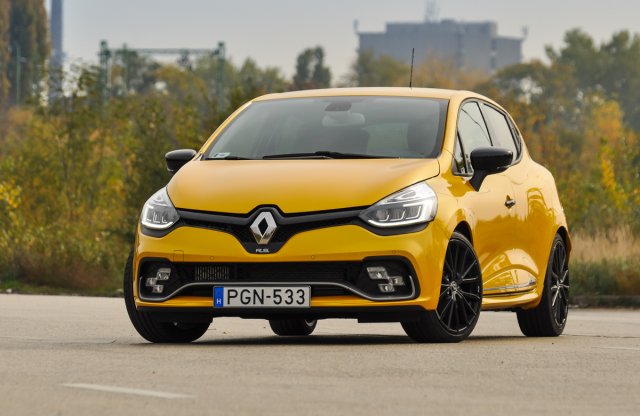 1,8 literes turbómotorral jöhet a következő generációs Renault Clio RS