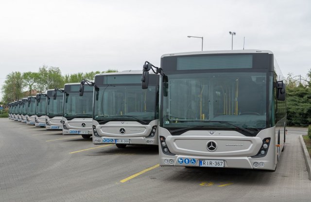 Mercedes-Benz buszok érkeztek a Volánbusz garázsába