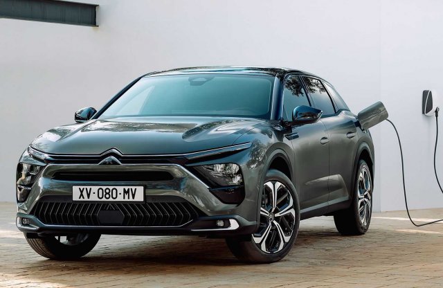Vincent Cobée a Citroën elnöke az Autocarnak elmondta: nem látja már a gázolaj jövőjét
