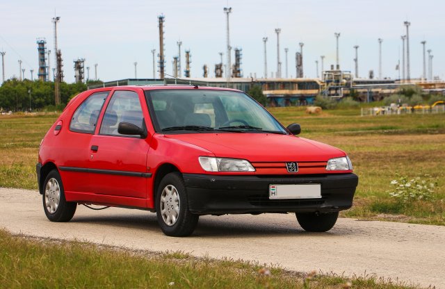Francia és öreg, mégis korrekt autó - Peugeot 306 1.4 1996 használtteszt