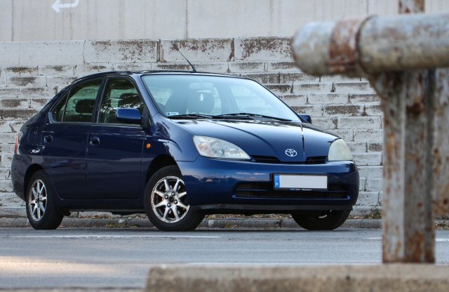 Toyota Prius, 2003 használtteszt - vajon tényleg megváltotta az autóipart?
