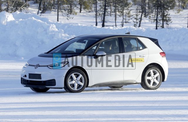 A Volkswagen ID.2 és a következő villany-Golf műszakiságát tesztelik a hóban