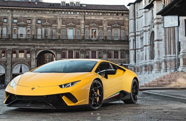 A Lamborghini gyári teljesítményét biztos ami biztos alapon megduplázták