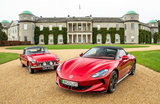 Méltó módon Nagy-Britannia legnagyobb autós fesztiválján ünnepli 100. születésnapját az MG