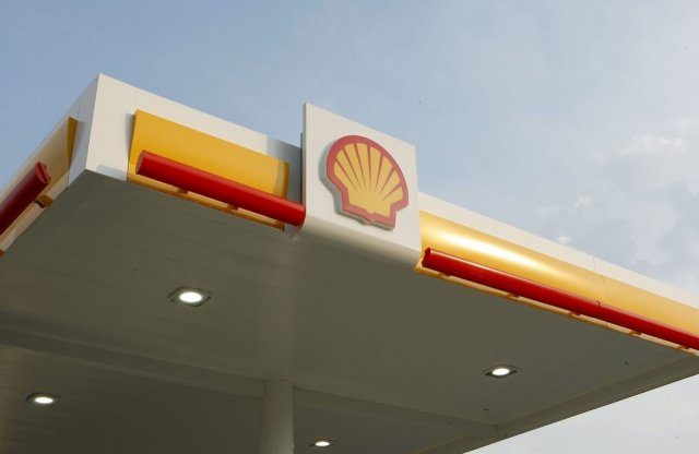 Reagál a Shell a piac igényeire: villanyautó-töltőket telepít a kutak helyére