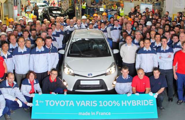 Megkezdődött a Toyota Yaris Hybrid gyártása