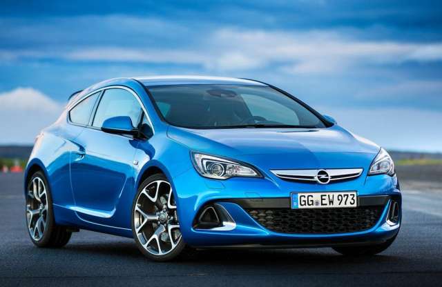 Már rendelhető a legütősebb Opel Astra