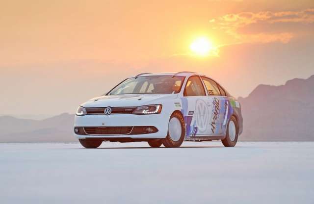 Egyelőre a Volkswagené a világ leggyorsabb hibridautója cím