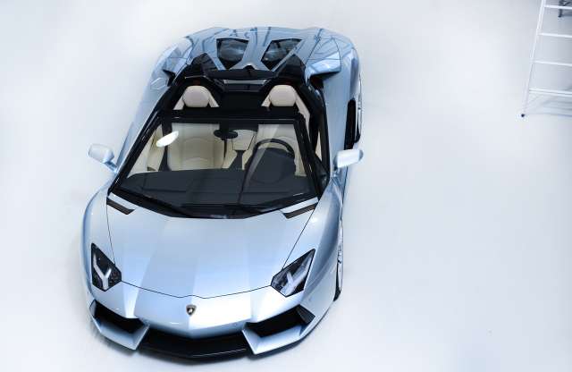Elkészült a Lamborghini Aventador roadster