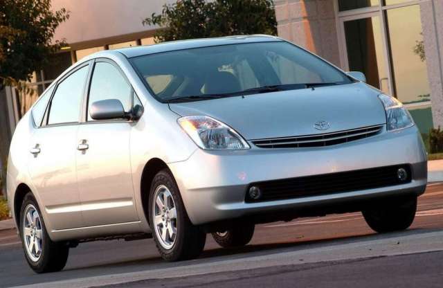 Hibrideket is érint a Toyota újabb visszahívási akciója