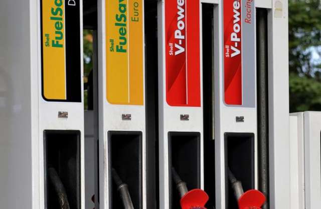 Nőhet a benzin, maradhat a gázolaj ára