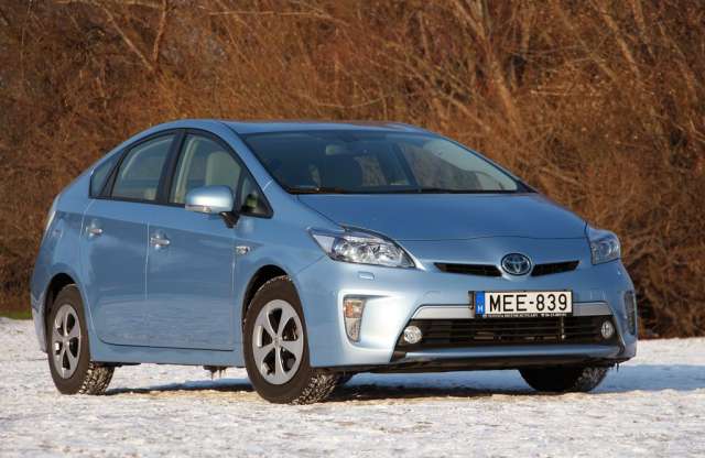 Toyota Prius Plug-in Hybrid Premium teszt