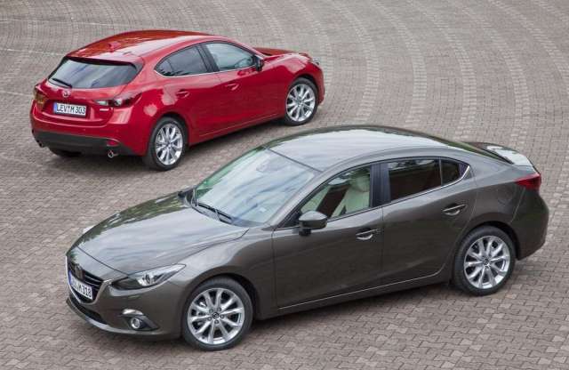 Első képeken az új Mazda3 szedán
