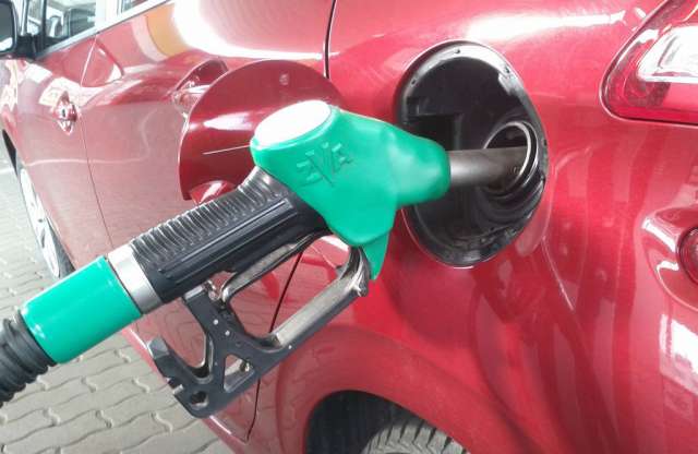 Pénteken ismét csak a benzin ára kúszik feljebb