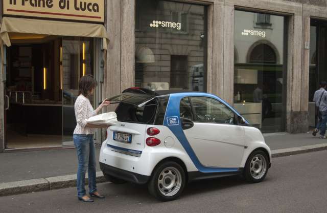 Bérkocsi-szolgáltatás indul smartokkal Milánóban