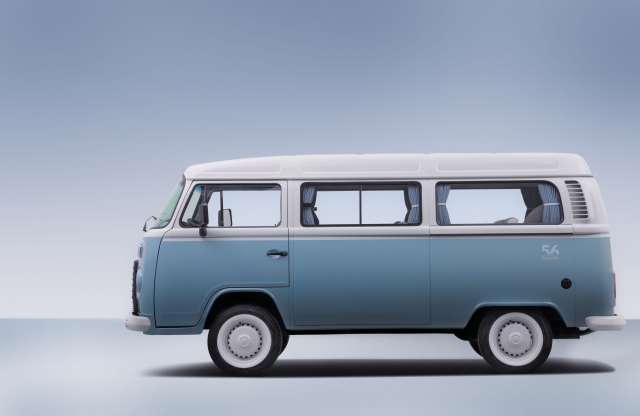Last Edition modellel búcsúztatja ős kisbuszát a Volkswagen