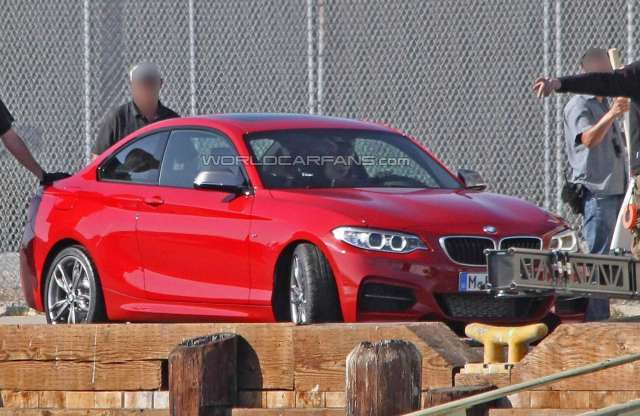 Kémfotókon már látható a BMW 2 Coupe