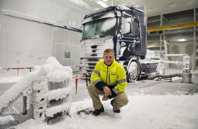 Akár hó is eshet a Scania szuper szélcsatornájában
