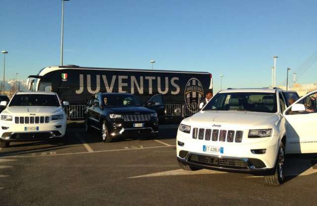Csakis Jeep Grand Cherokee-t kaptak a Juventus focistái