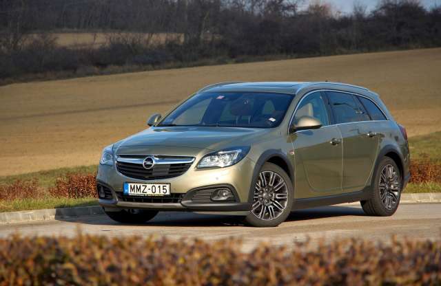 Opel Insignia Country Tourer BiTurbo CDTI 4x4 AT6 teszt