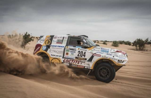 Afrika Race: második lett a magyar kamion