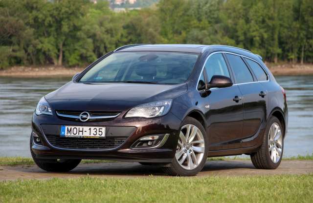 Opel Astra Sports Tourer 1.6 CDTI teszt