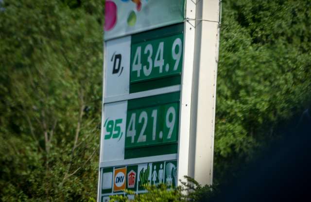 Péntektől még olcsóbb a benzin és a gázolaj