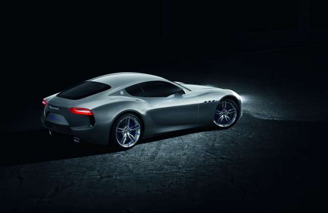 Először és utoljára: videón a Maserati Alfieri bugyborgó V8-asa