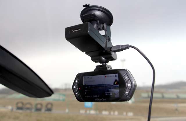 Termékteszt: TrueCam A7, a márka csúcs baleseti kamerája