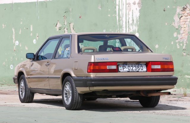 Ritkaság: Volvo 780 kupé, 1986-ból