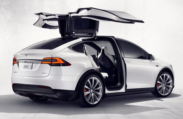 A Tesla Model X fotói az online konfigurátorból kerültek ki