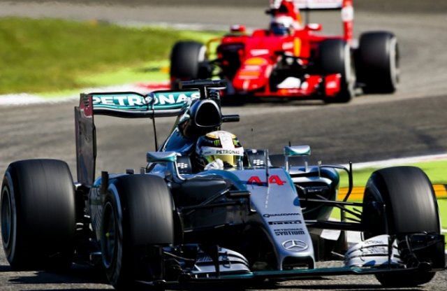 Pályafutása 40. győzelmét aratta Lewis Hamilton az Olasz Nagydíjon