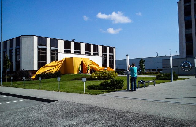 Modern oktatóközpontot adott át az Opel Szentgotthárdon