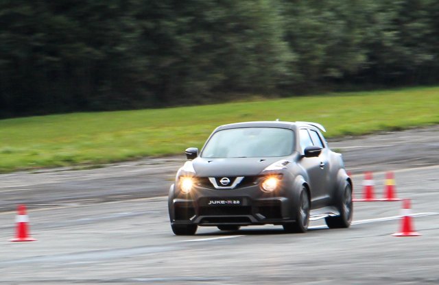 Gyors kör: Nissan Juke-R 2.0