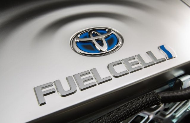 A Toyota szerint 35 év múlva már csak villanyautóik lesznek