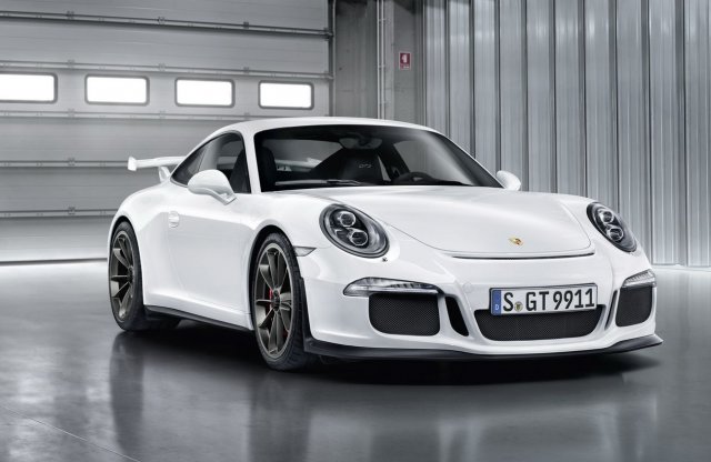 Beadta a derekát a Porsche: kézi váltó is rendelhető lesz a 911 GT3-hoz