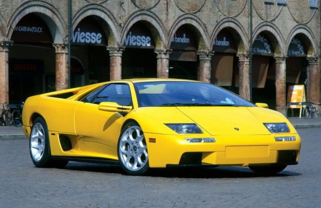 Típustörténet: 25 éves a Lamborghini Diablo