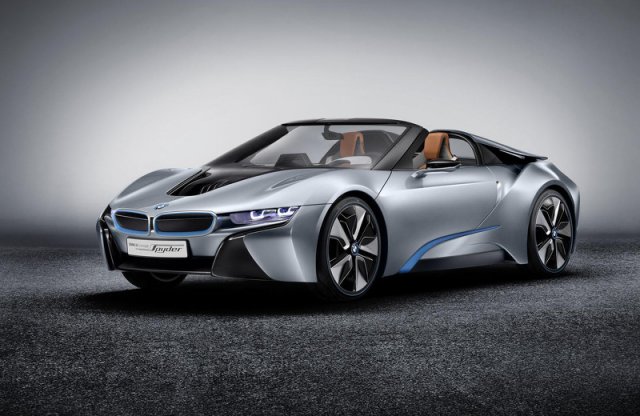 Januárban mutatkozik be a BMW i8 Spyder koncepció