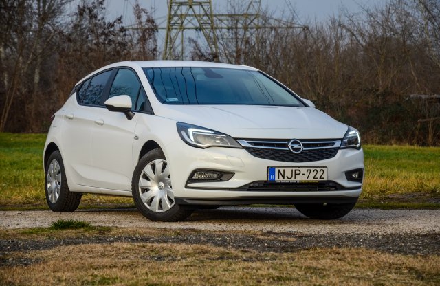 Opel Astra K 1.0 Turbo Enjoy teszt